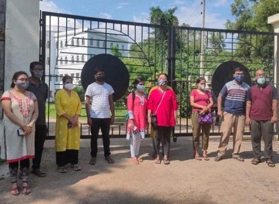 MBB University Students demanded online exams MBB University Students demanded online exams